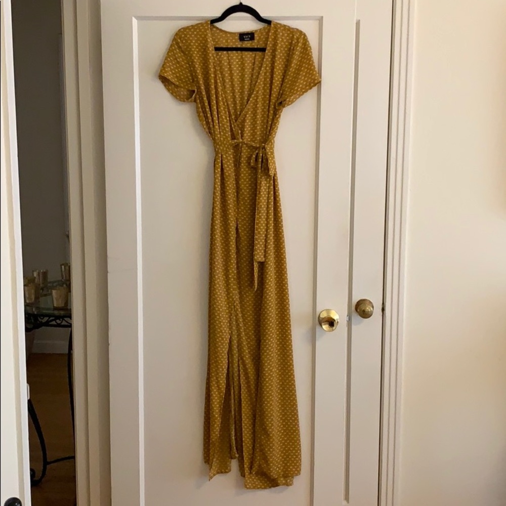 Yellow tie dress